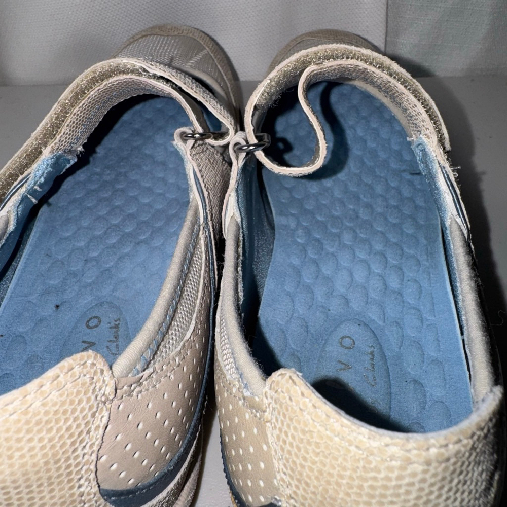 Women's Clarks Privo Beige Blue Mary Jane Flats Size 8M - Picture 9 of 9
